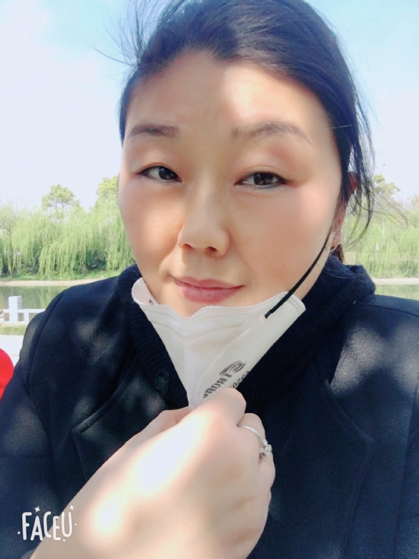 花开半夏的第一张照片--咸阳相亲服务中心
