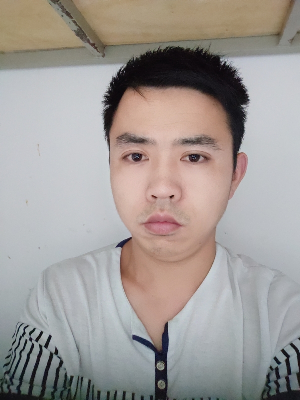 老男孩的第一张照片--咸阳相亲服务中心
