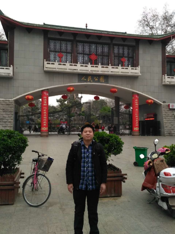 在奋斗的第四张照片--咸阳相亲服务中心