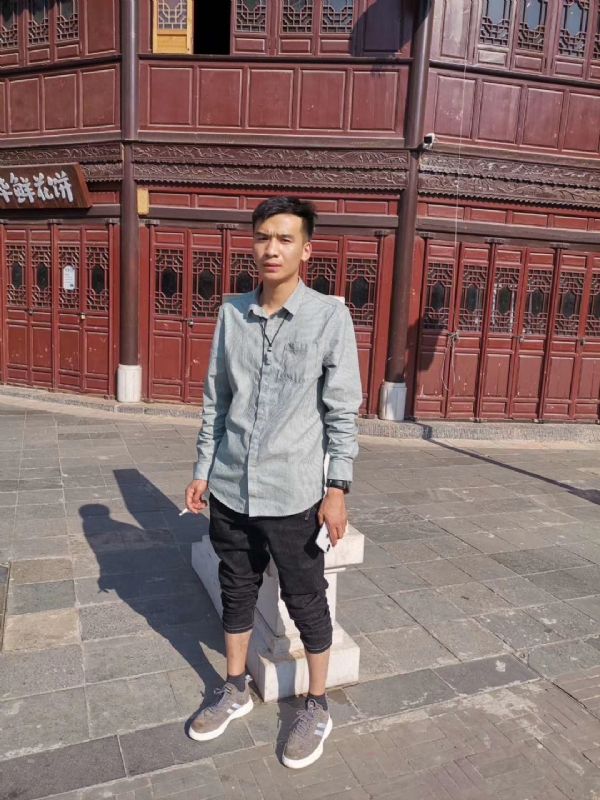 刘方的第一张照片--咸阳相亲服务中心