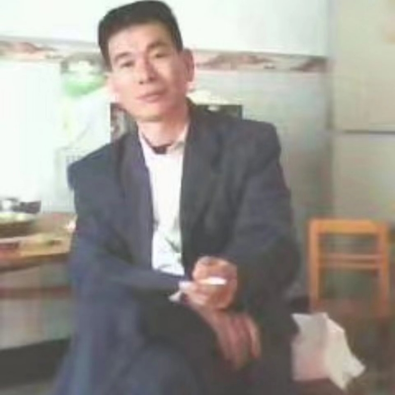 阳光照耀的第一张照片--咸阳相亲服务中心