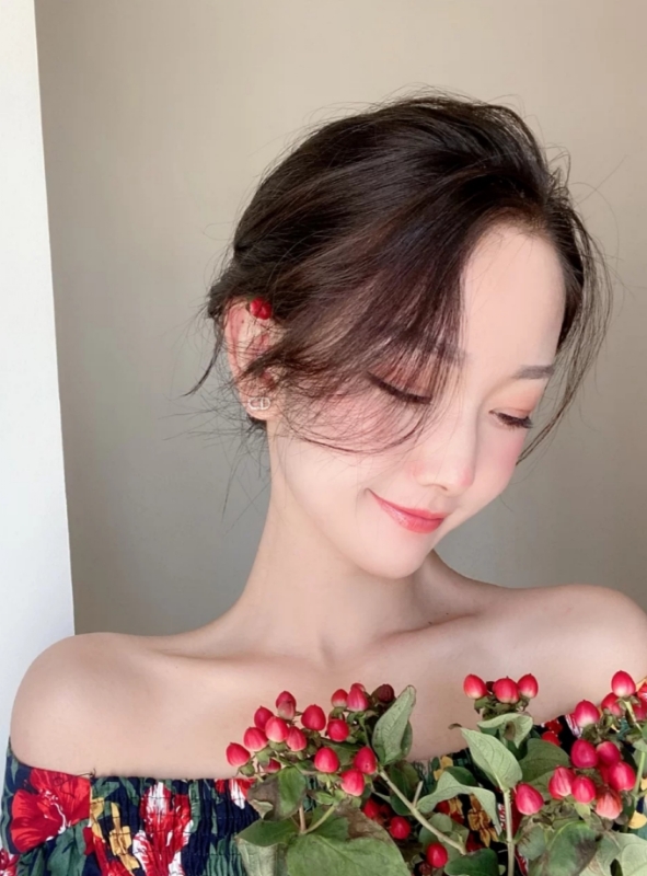 小诗vanessa的第二张照片--咸阳相亲服务中心