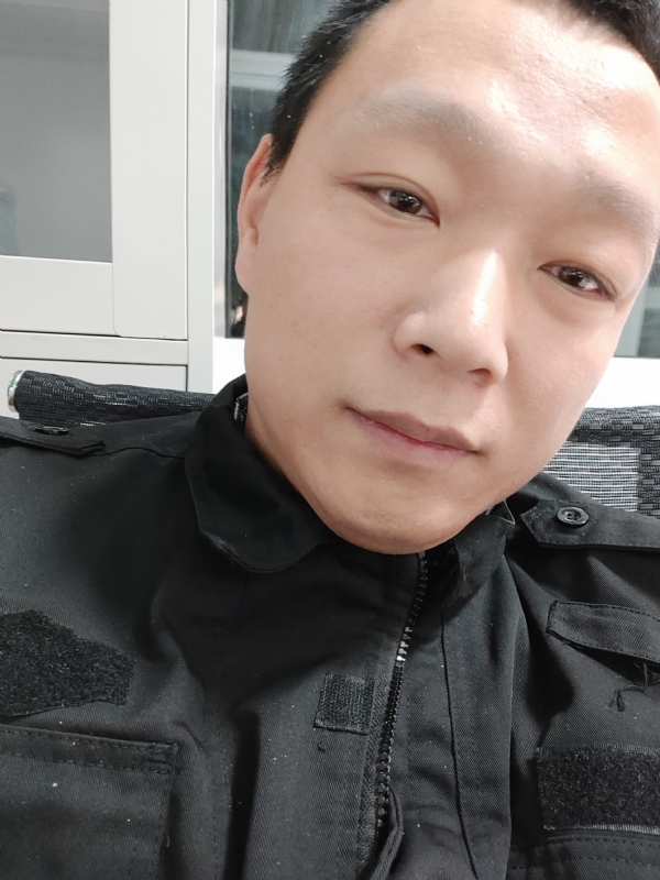 真实找人结婚的第二张照片--咸阳相亲服务中心