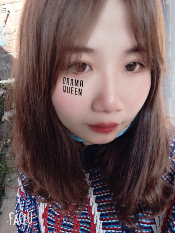 花开半夏的第一张照片--咸阳相亲服务中心