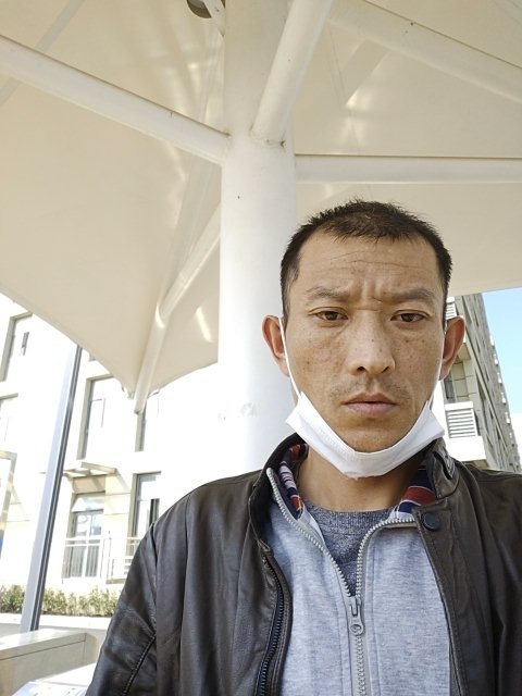孤狼的第一张照片--咸阳相亲服务中心