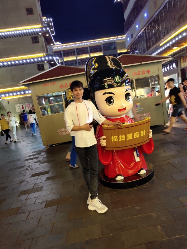 圆嘟嘟的瘦子的第一张照片--咸阳相亲服务中心