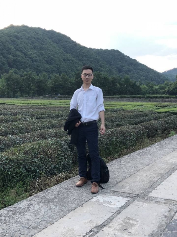 盛夏果实的第一张照片--咸阳相亲服务中心
