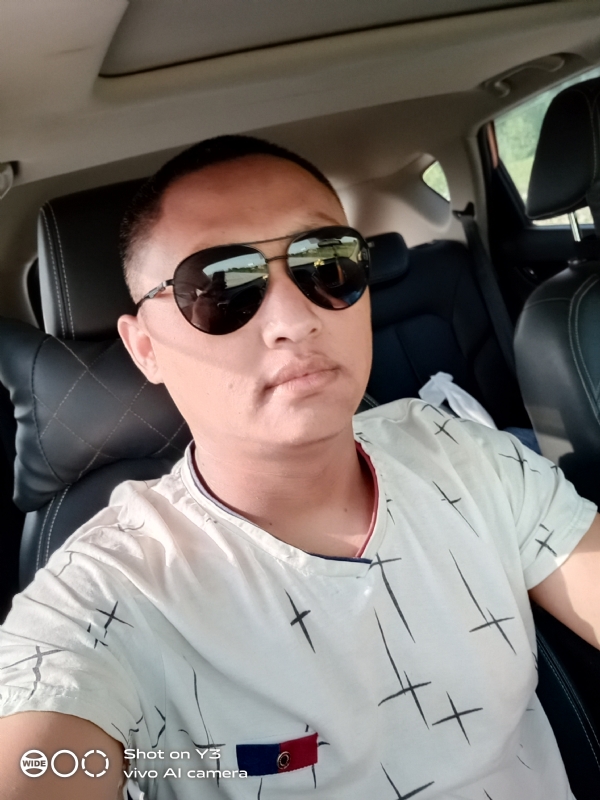 寻缘的第一张照片--咸阳相亲服务中心