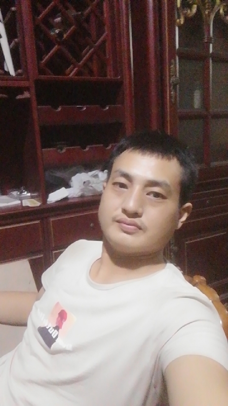 明天遇见你的第一张照片--咸阳相亲服务中心