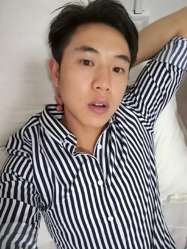小雷的第二张照片--咸阳相亲服务中心