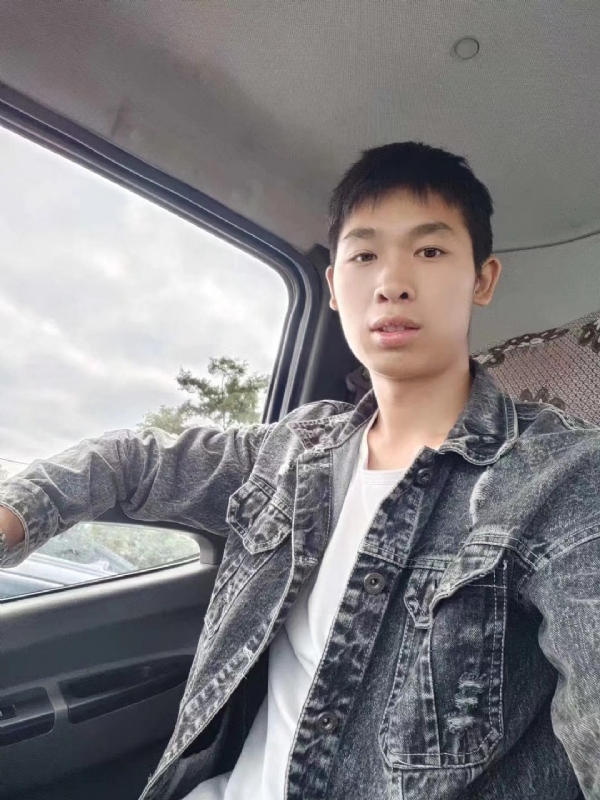 康康的第一张照片--咸阳相亲服务中心