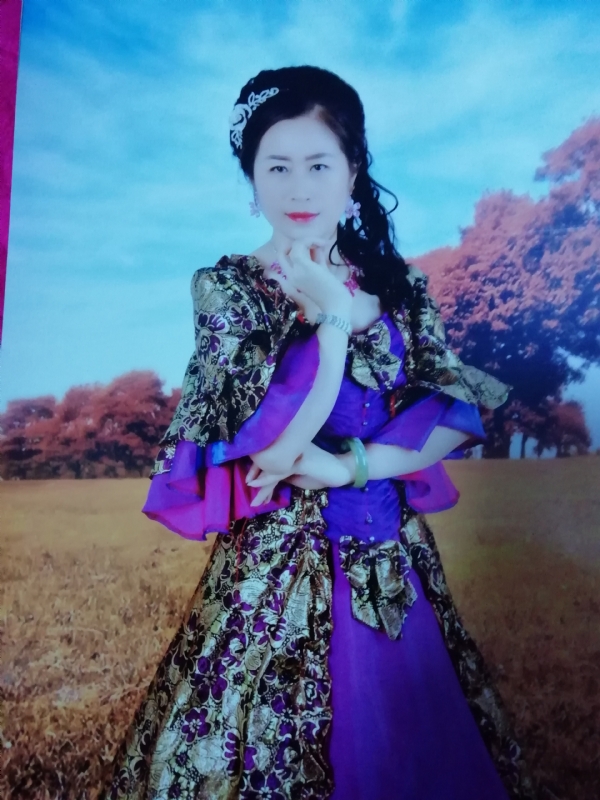 清水芙蓉的第一张照片--咸阳相亲服务中心