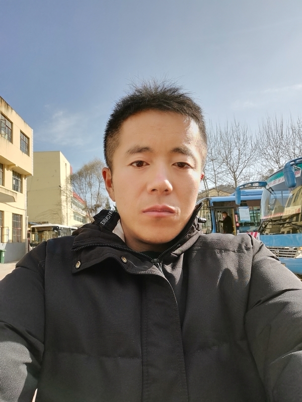 孤独的云的第一张照片--咸阳相亲服务中心