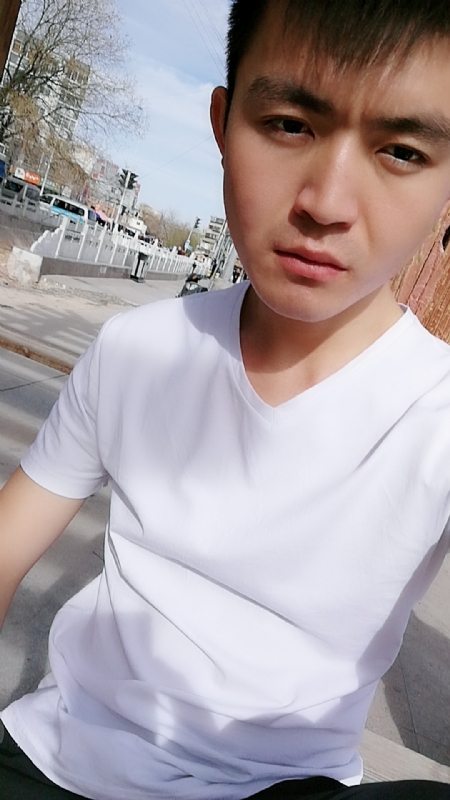 未来可期的我的第一张照片--咸阳相亲服务中心