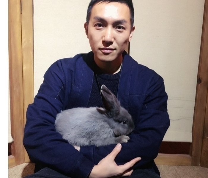 简单人生的第一张照片--咸阳相亲服务中心