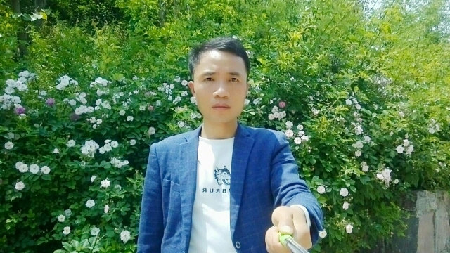 一生何求的第一张照片--咸阳相亲服务中心