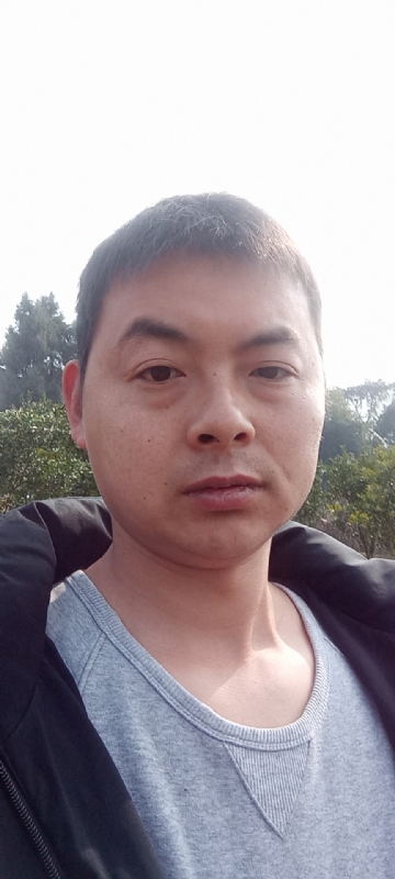 亲亲抱抱我爱你的第一张照片--咸阳相亲服务中心