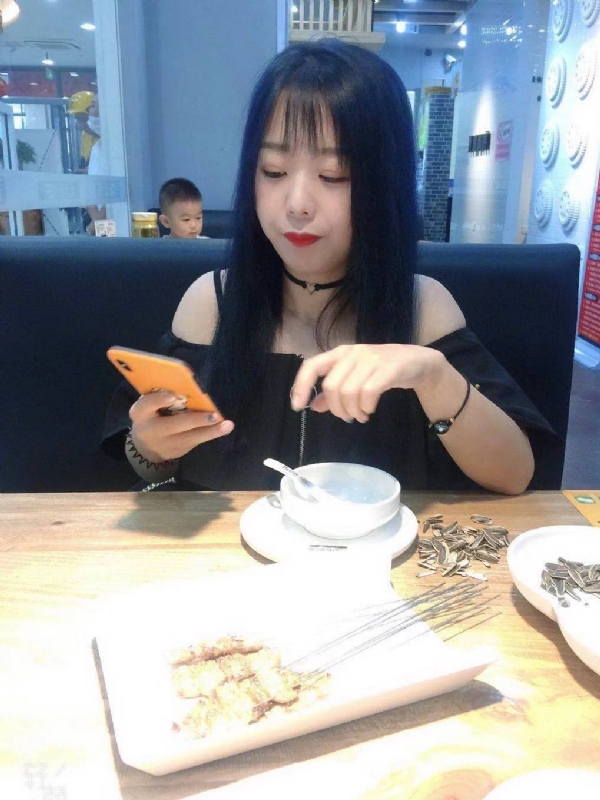 程程的第一张照片--咸阳相亲服务中心