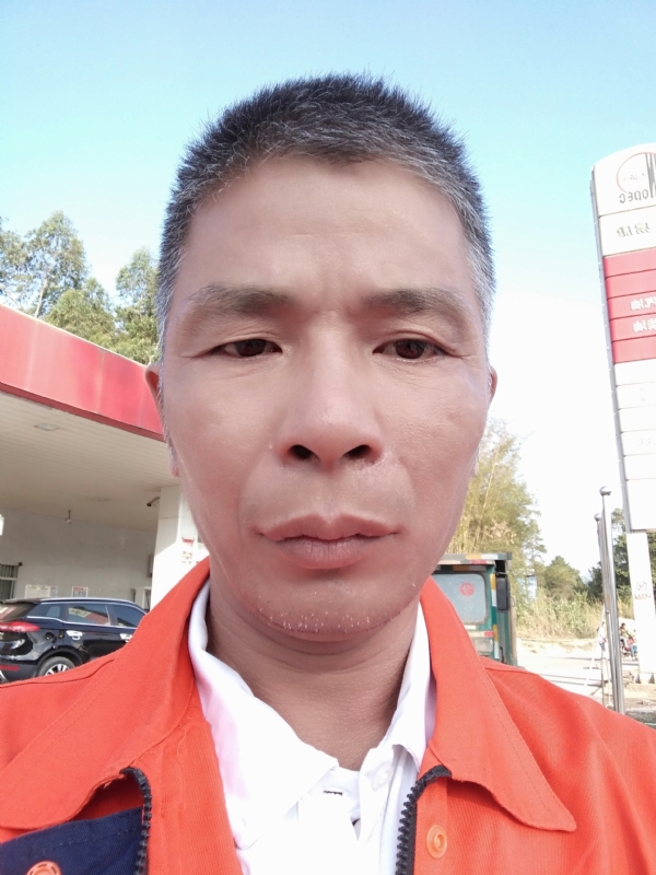 静候缘分的第一张照片--咸阳相亲服务中心