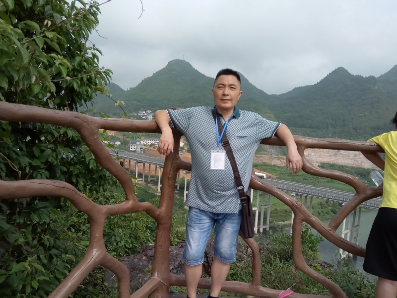 岁月无声的第一张照片--咸阳相亲服务中心
