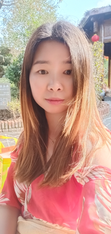 赫赫的第一张照片--咸阳相亲服务中心