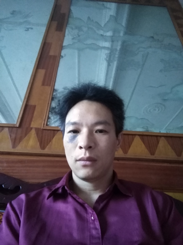 风中落叶的第一张照片--咸阳相亲服务中心