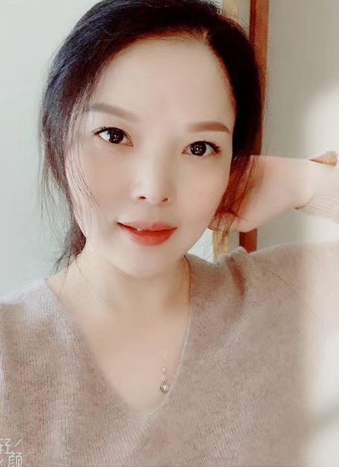 百荷的第一张照片--咸阳相亲服务中心