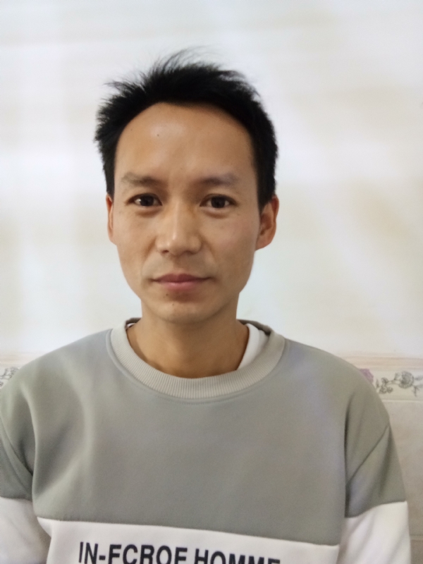 单亲爸爸的第一张照片--咸阳相亲服务中心