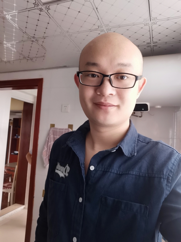 凝望远方的第一张照片--咸阳相亲服务中心