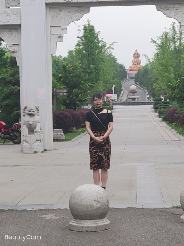 魏沐阳子的第三张照片--咸阳相亲服务中心