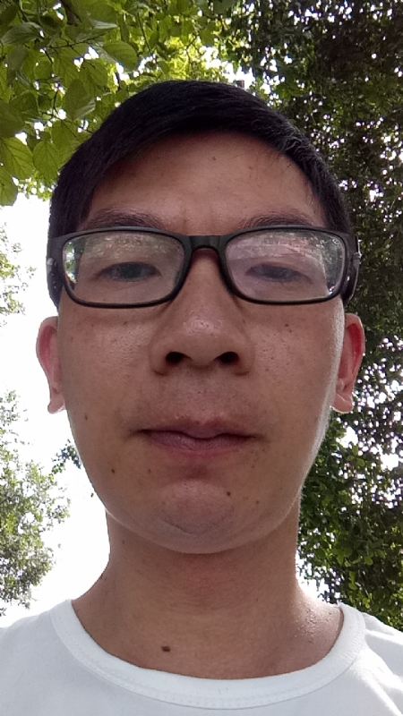 奋斗的第一张照片--咸阳相亲服务中心