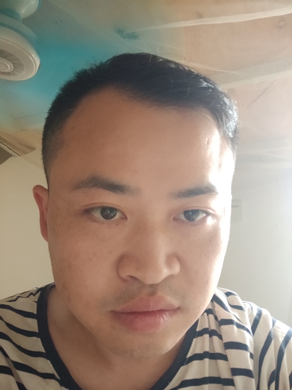 一切随缘的第一张照片--咸阳相亲服务中心