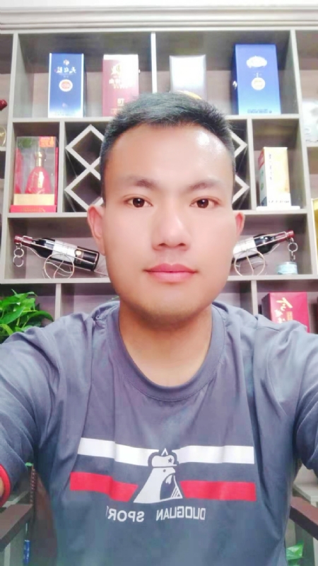 钱乾的第一张照片--咸阳相亲服务中心