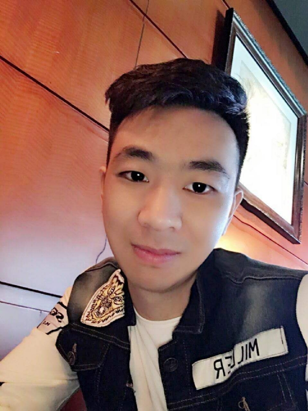 滞后的微笑的第三张照片--咸阳相亲服务中心