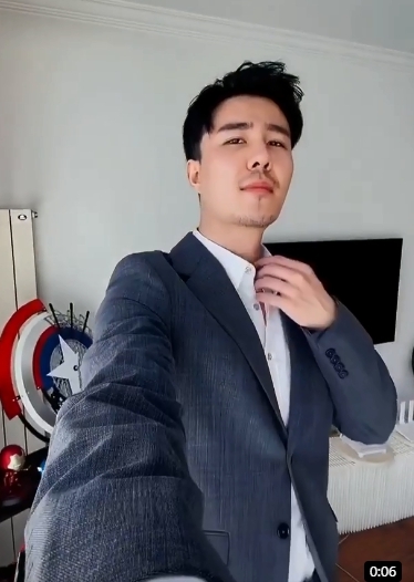 孤獨一郎的第一张照片--咸阳相亲服务中心