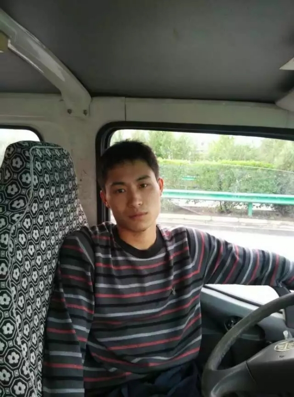 桦树林的第一张照片--咸阳相亲服务中心