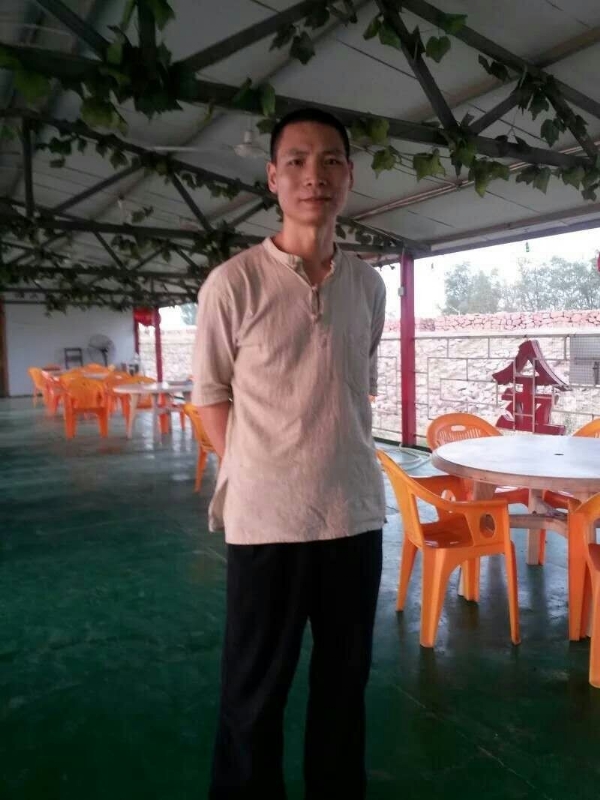 周哥的第三张照片--咸阳相亲服务中心