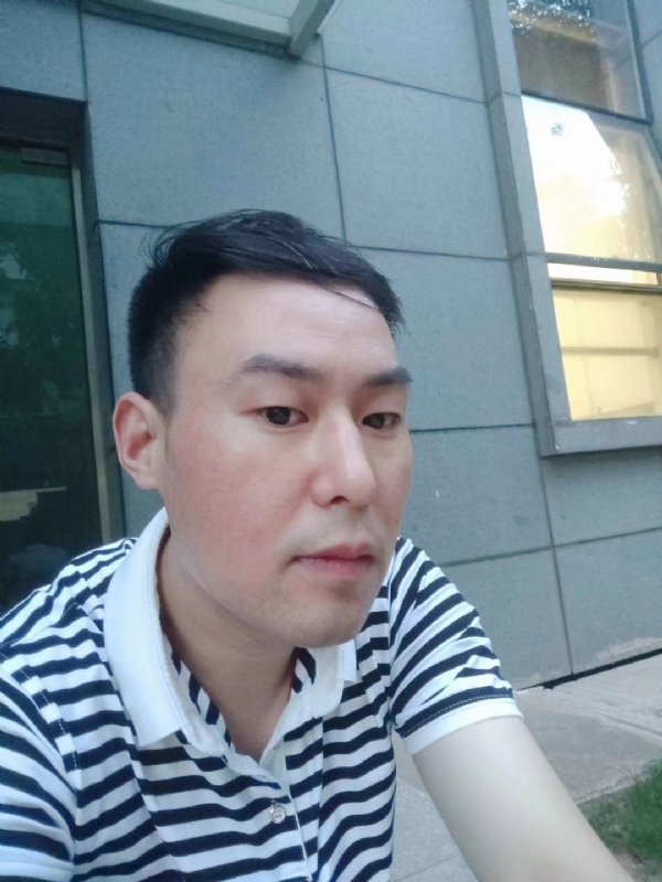 曙光的第一张照片--咸阳相亲服务中心