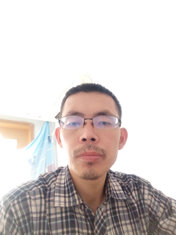 芳华的第一张照片--咸阳相亲服务中心