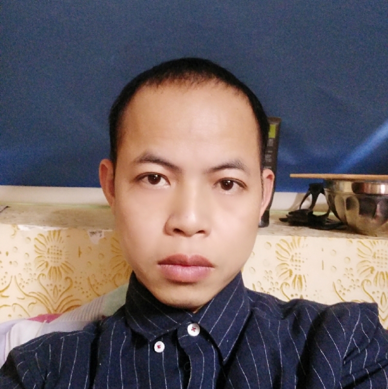 男儿当自强的第一张照片--咸阳相亲服务中心