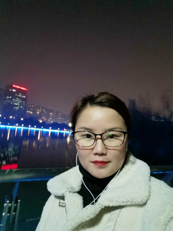 小英的第一张照片--咸阳相亲服务中心