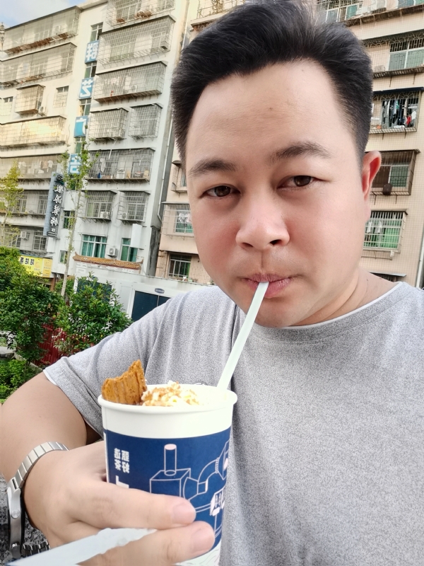 K金o的第一张照片--咸阳相亲服务中心