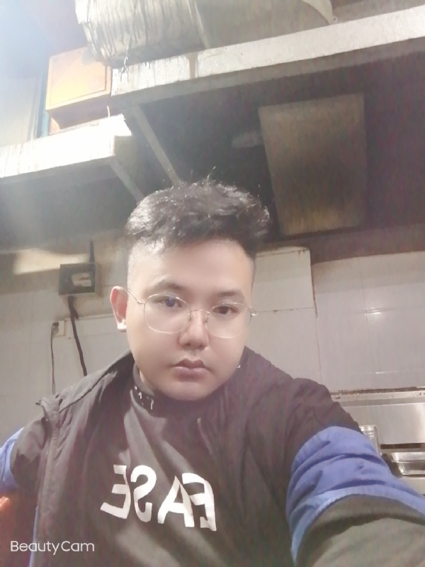 棒哥的第一张照片--咸阳相亲服务中心