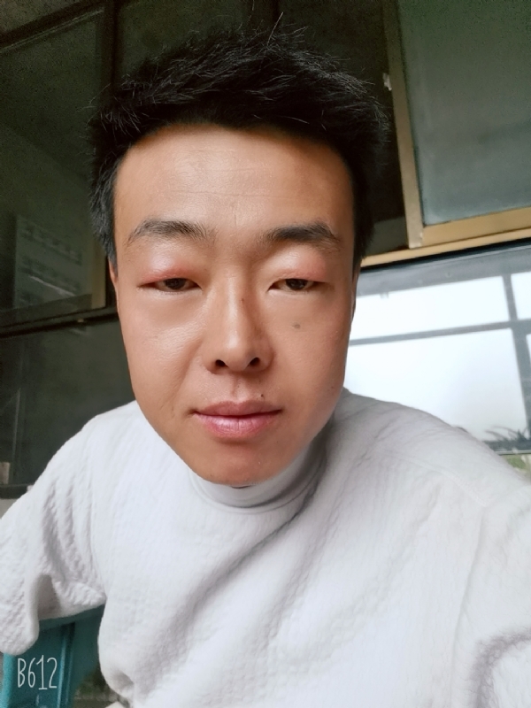 缺爱80后的第一张照片--咸阳相亲服务中心