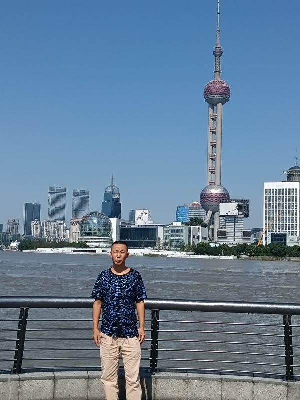 伪装浪漫的第一张照片--咸阳相亲服务中心