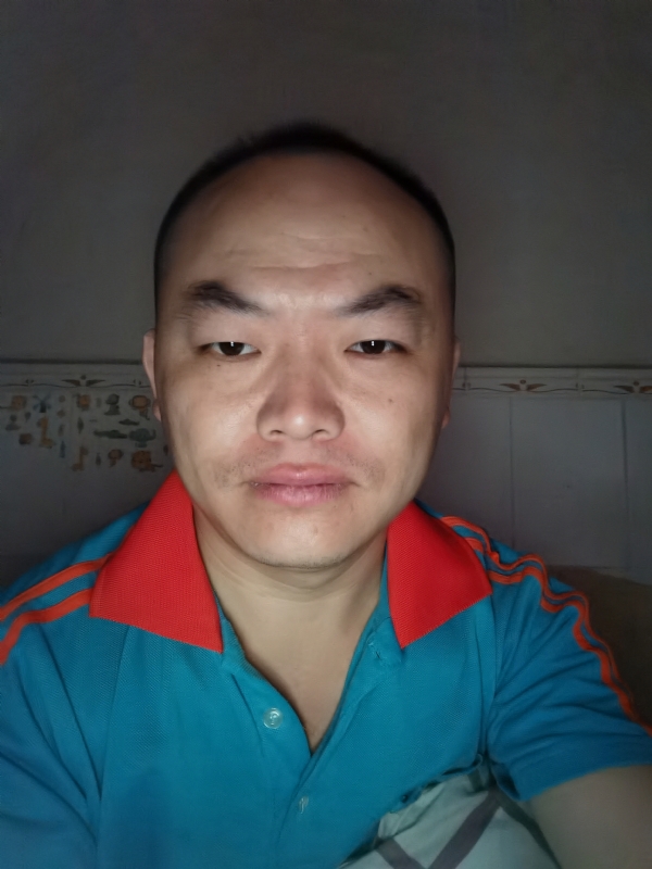 与子携老的第三张照片--咸阳相亲服务中心