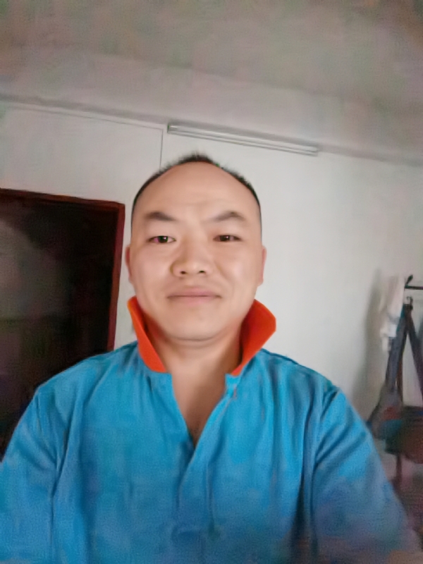 与子携老的第四张照片--咸阳相亲服务中心
