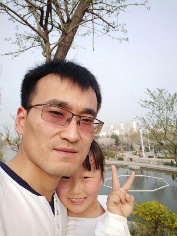 简单的幸福的第一张照片--咸阳相亲服务中心