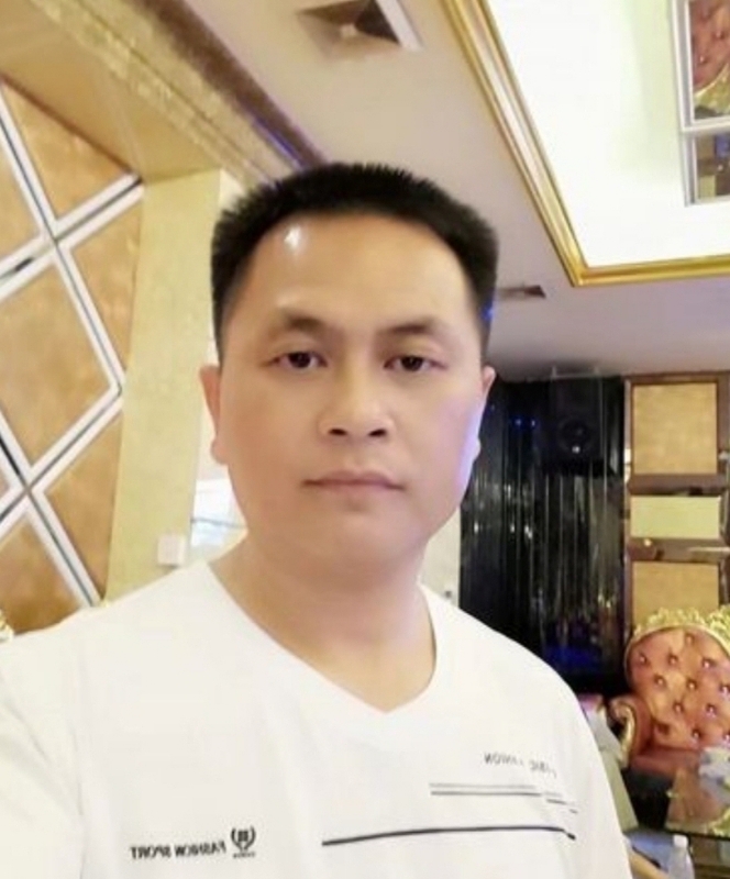 小梁的第二张照片--咸阳相亲服务中心