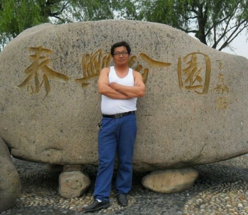 黑哥的第一张照片--咸阳相亲服务中心